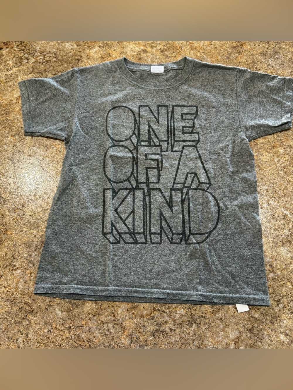 One of a Kind Youth XS Graphic T-Shirt Gray 3D Letter Tee